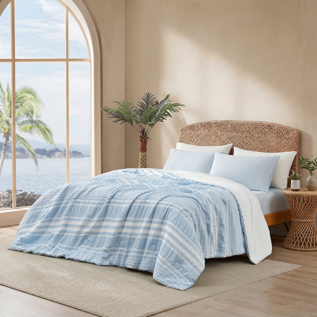 Seersucker Cooling Comforter With Lightweight Striped Design For Airflow