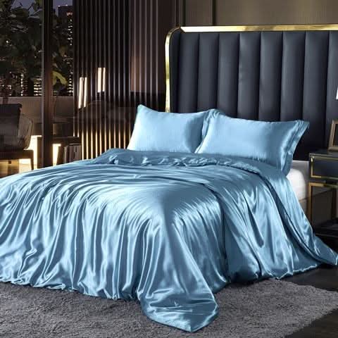 Luxe Silk Satin Set With Duvet Cover 4-Piece Bedding For Comfort