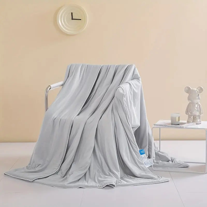 Two-Sided Cooling Comforter With Lightweight Silk-Like Fabric For Summer Sleep