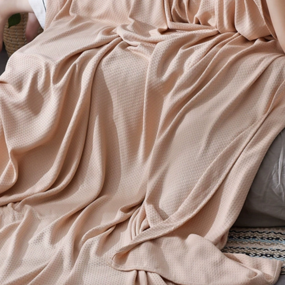Summer Breeze Bamboo Fabric Cooling Blanket For Hot Sleepers