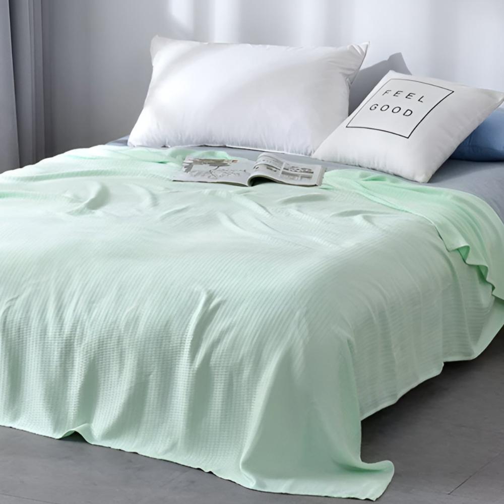 Summer Breeze Bamboo Fabric Cooling Blanket For Hot Sleepers