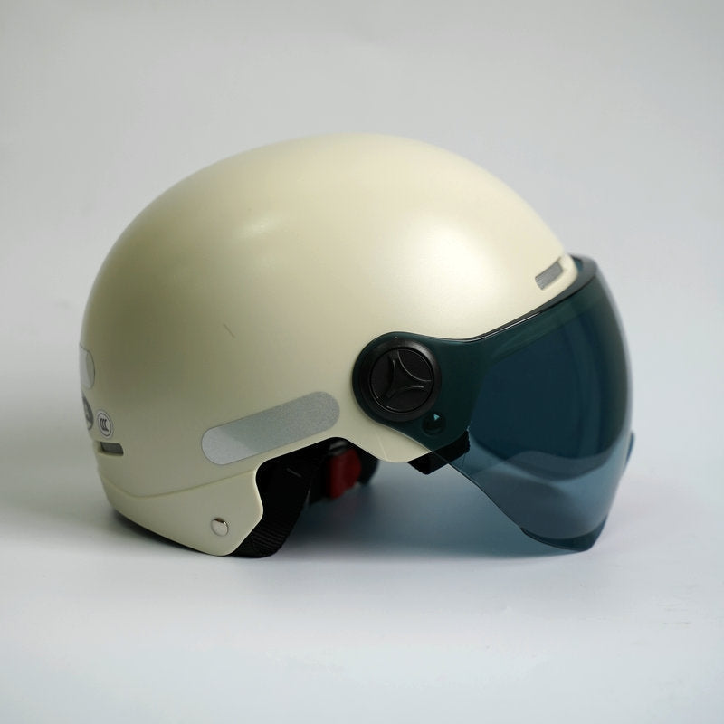 Ultimate Open Face Helmet With UV Protection For All Season Riders