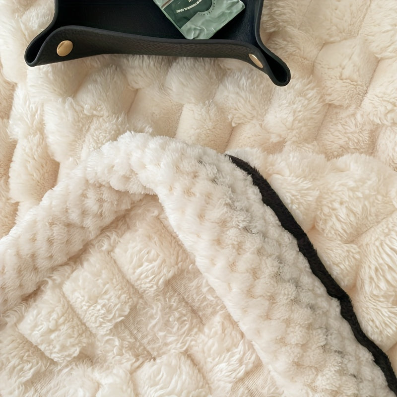 FluffHaven Ultra-Soft Microfiber Blanket Lightweight Comfort For All Ages
