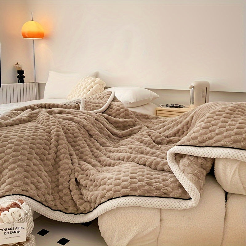 FluffHaven Ultra-Soft Microfiber Blanket Lightweight Comfort For All Ages