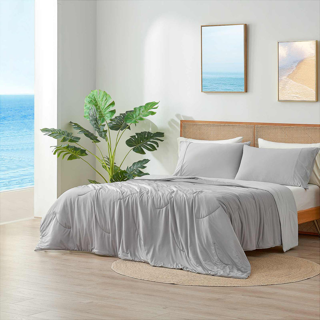 Ultra Cooling Comforter With Dual-Sided Construction For All-Season Comfort