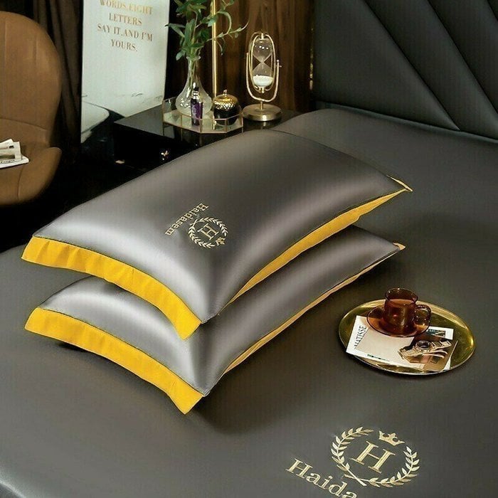VelvetDream Silk Sheets With Deep Pockets For All-Season Comfort