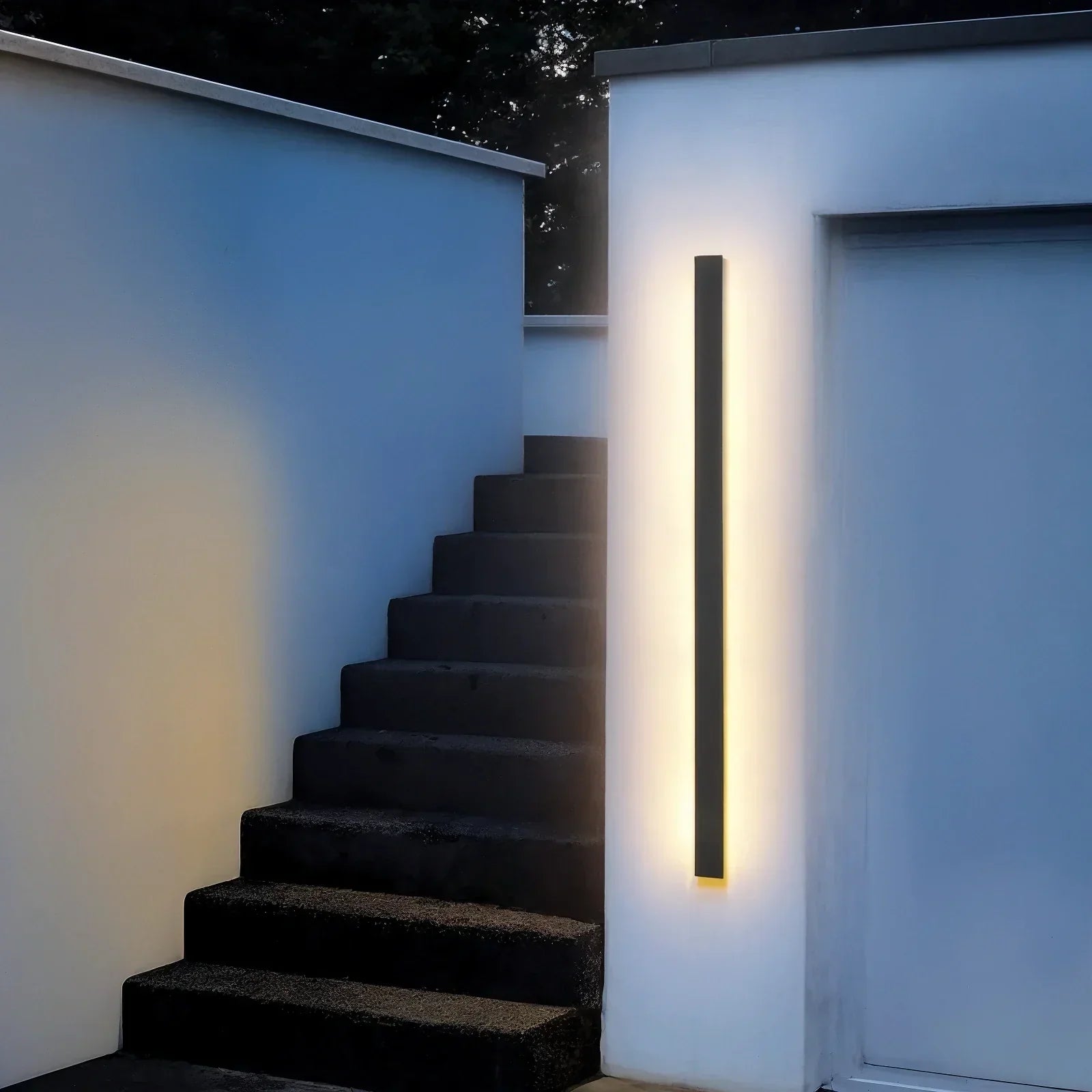 Vinteris Sturdy Wall Lamp For Ambient Outdoor Lighting