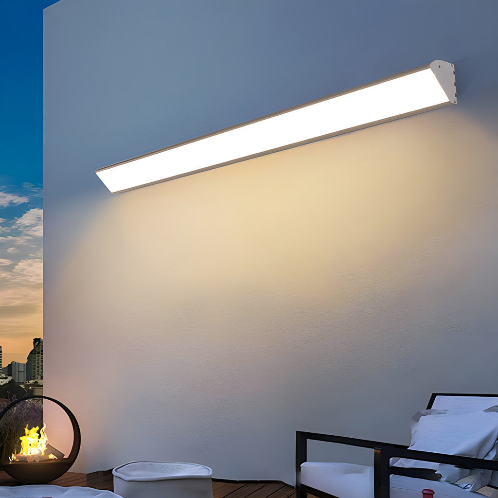 Weatherproof Outdoor Wall Light For Exterior Spaces