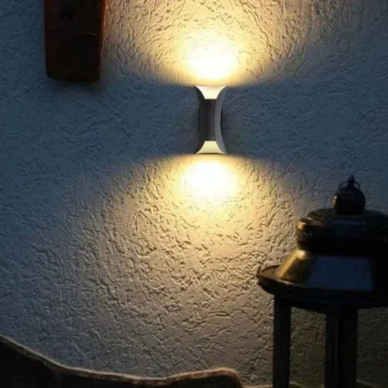 LumaCurve Arched Exterior LED Wall Lamp IP65 Weatherproof