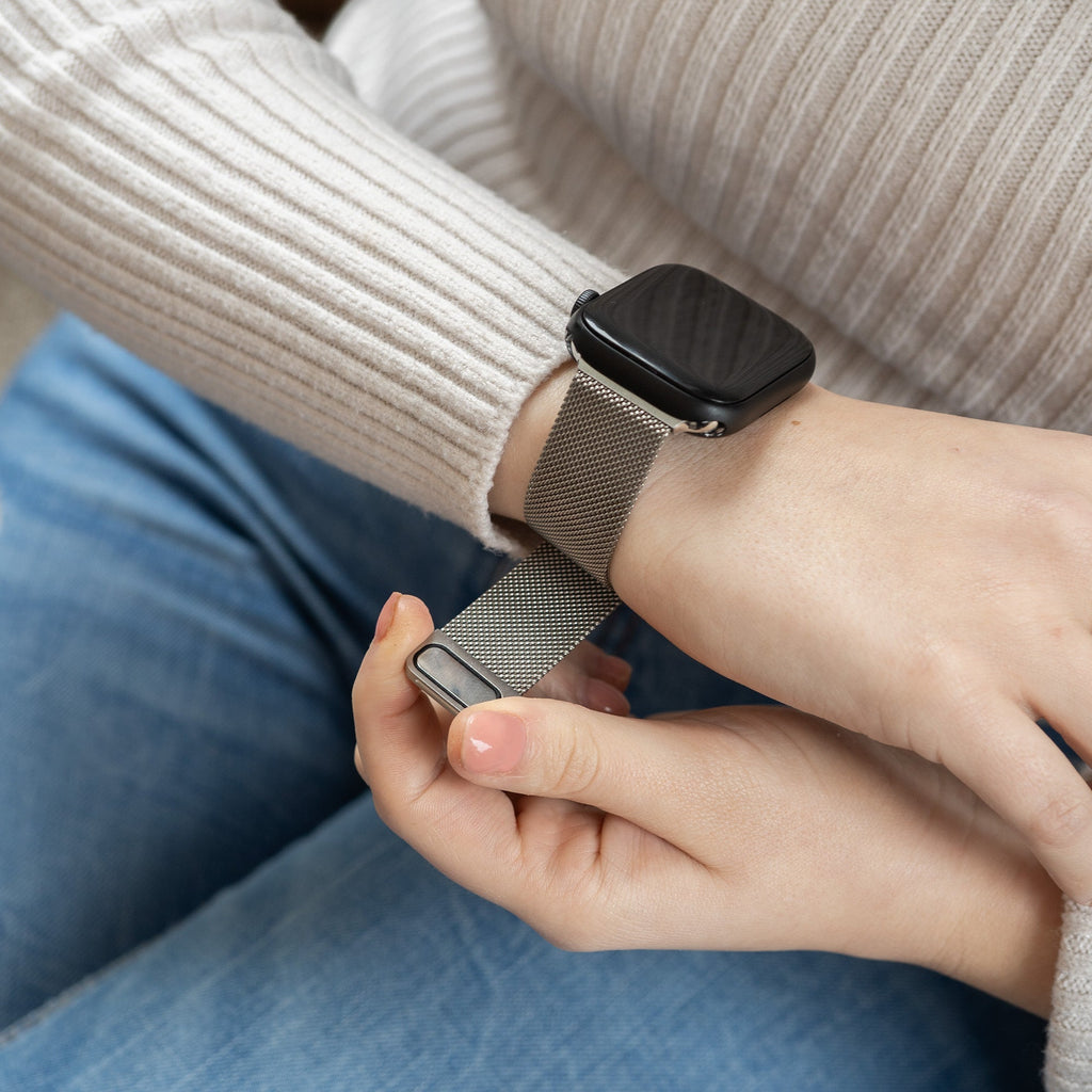 Premium Accessory For Apple Watch Silver Milanese Band