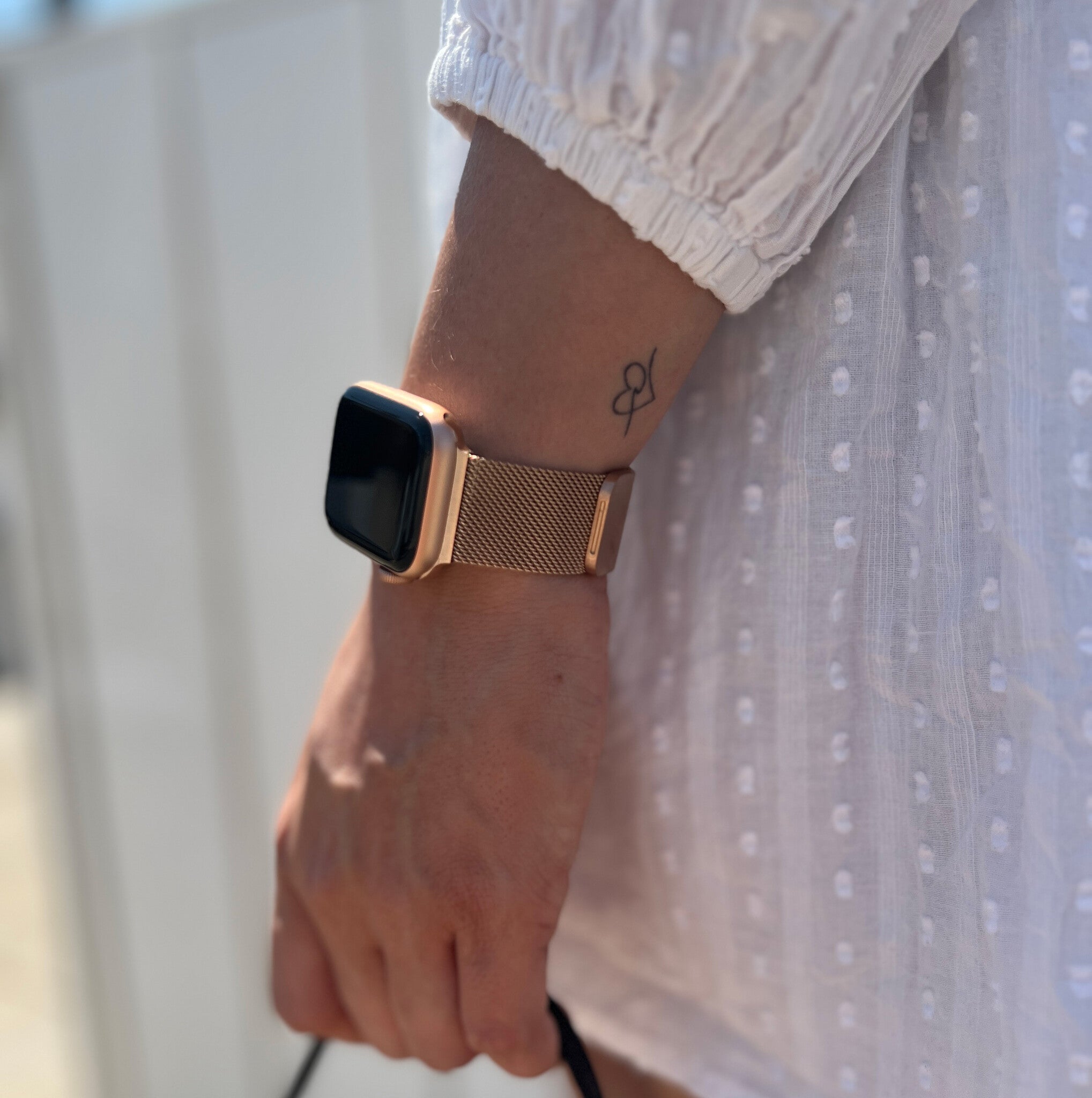 Apple Watch Rose Gold Milanese Band Finished In Elegant Style