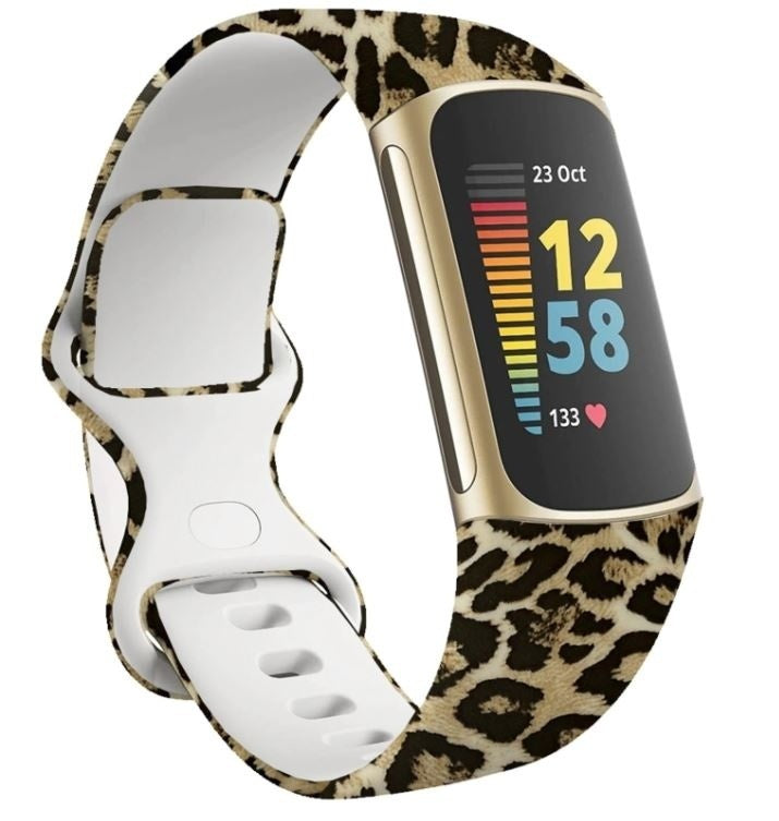 Leopard Pattern Fitbit Charge 5 Wrist Strap Accessory