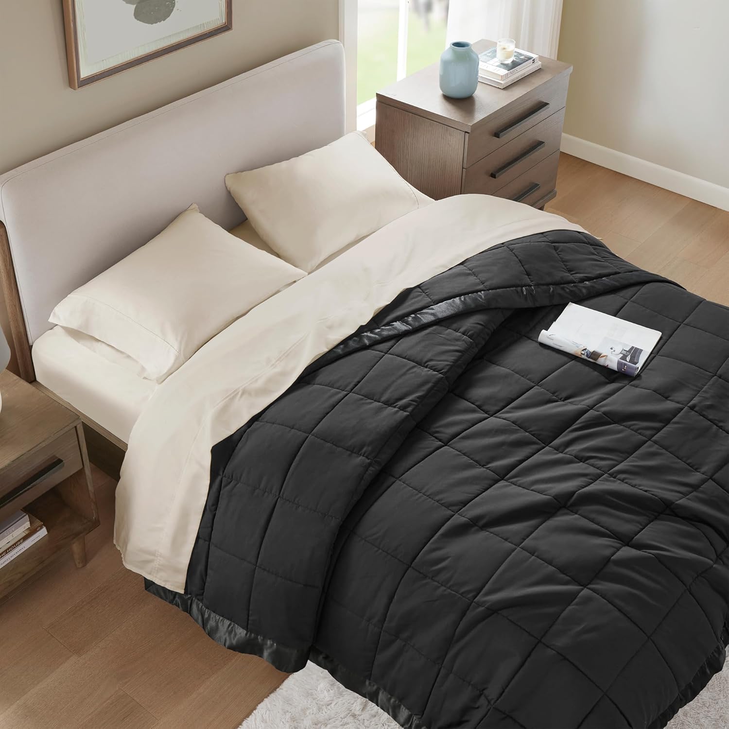 Windom Collection Lightweight Soft Blanket With Satin Trim