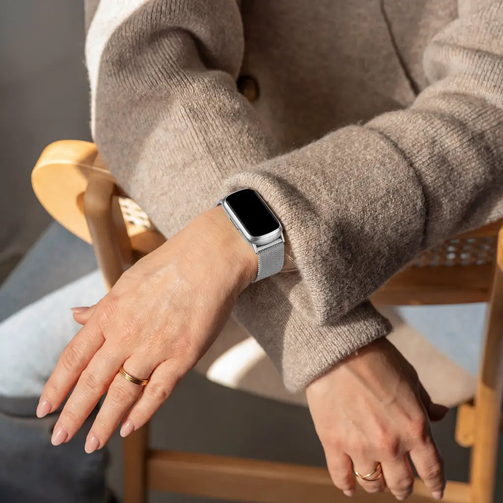 Elegant Lightweight Silver Milanese Strap For Fitbit Luxe
