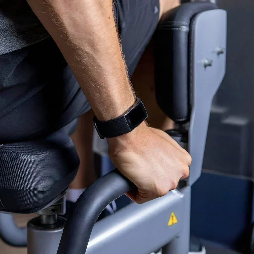 Replacement Silicone Strap In Black For Fitbit Charge 3