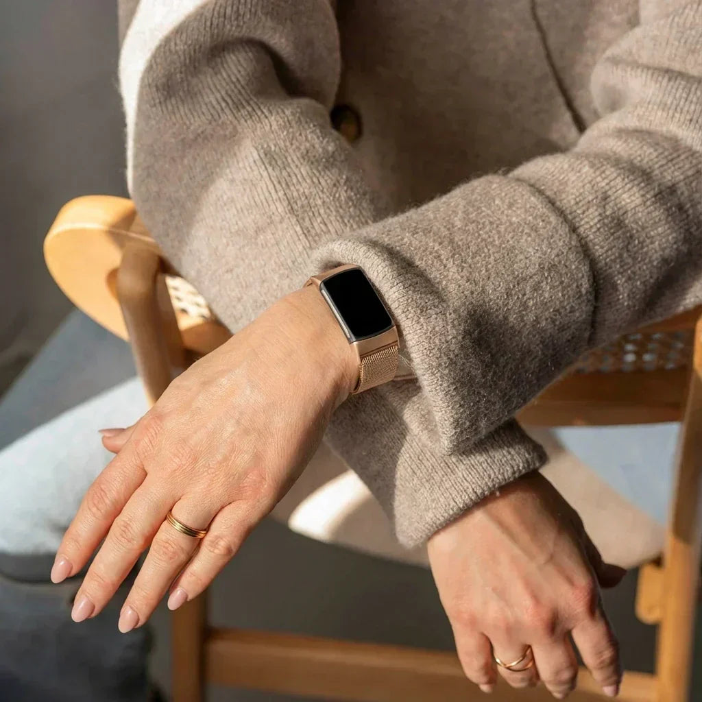 Elegant Milanese Band In Rose Gold For Fitbit Charge 6