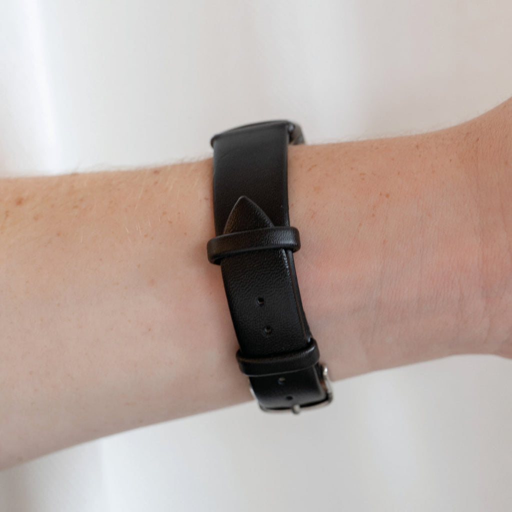 Timeless Black Leather Strap For Fitbit Charge 5 Band