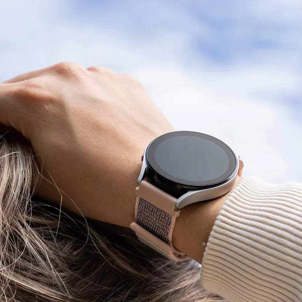 Garmin Vivoactive 4S Nylon Strap In Pink And Grey Colorway