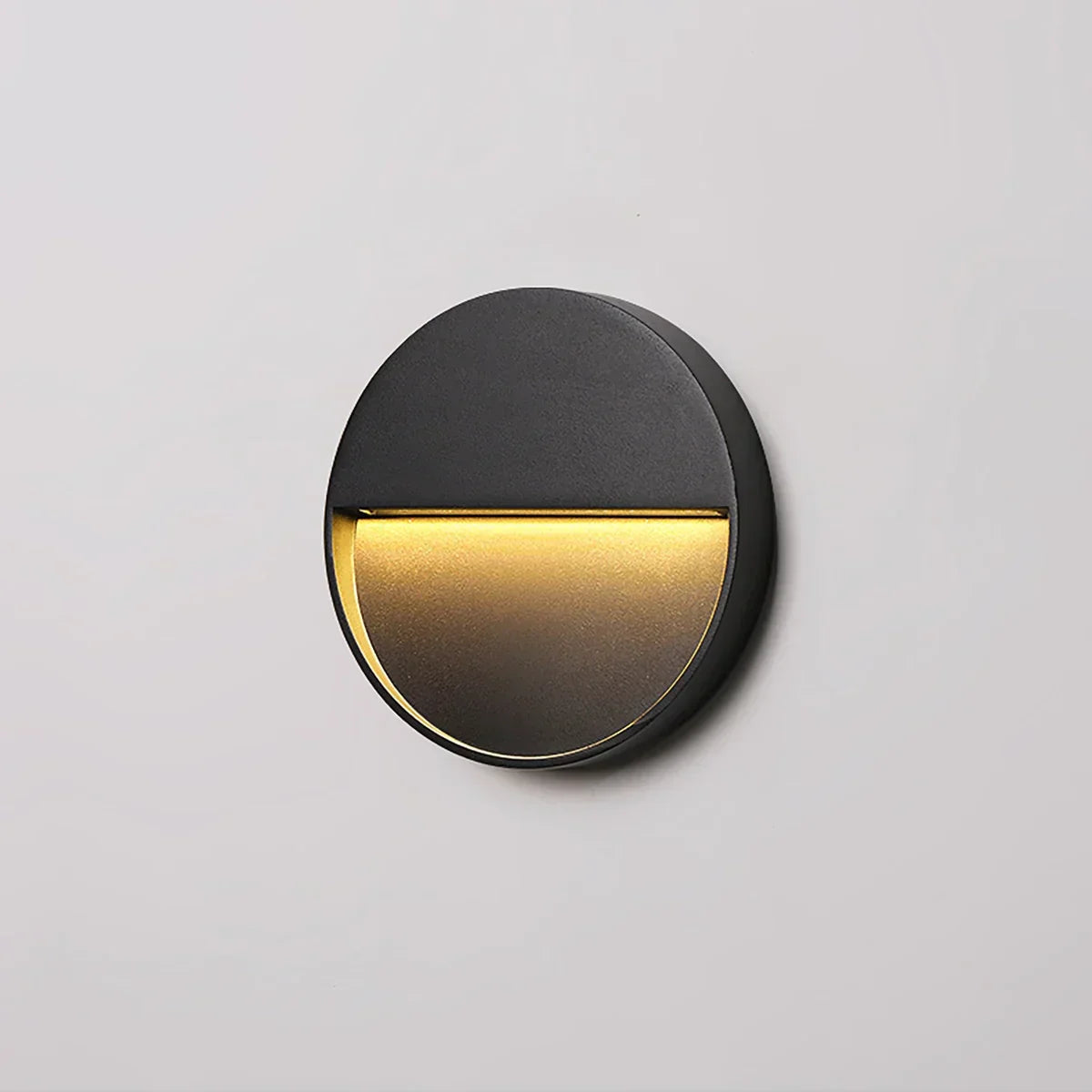 Outdoor Wall Light With Round Or Square Shape Waterproof Exterior Fixture