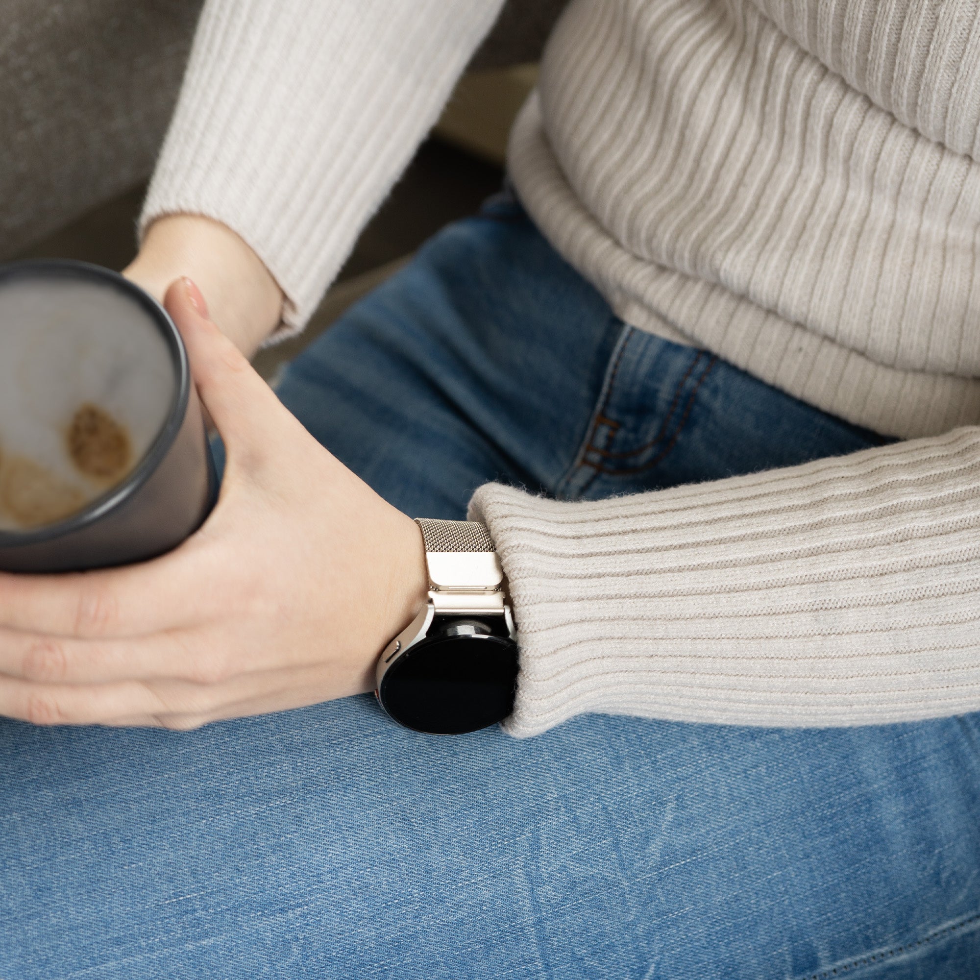 Samsung Galaxy Watch 4 Milanese Strap In Starlight
